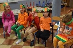 10.10.2022 Dzień Marchewki. Przedstawienie dla klas 0-III SP przygotowane przez Uczniów kl. II SP. Koordynatorzy p. Czapla i p. Zieleńska - Bensz 