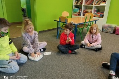 28-01-2021 Doświadczenia ze śniegiem. Klasa "0. Koordynator p. Paściak