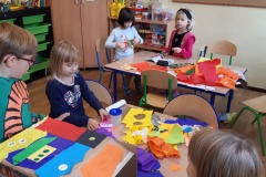 22.09.2022 Kuferek wakacyjnych skarbów i wspomnień. Współpraca się opłaca. Klasa "0". Koordynator p. Krawczyszyn